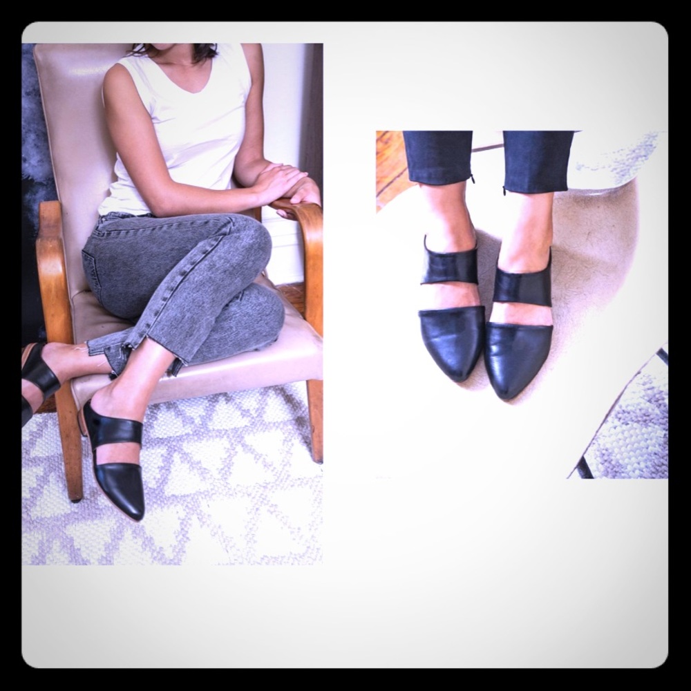 Pointed Toe Black Leather Cutout Mules